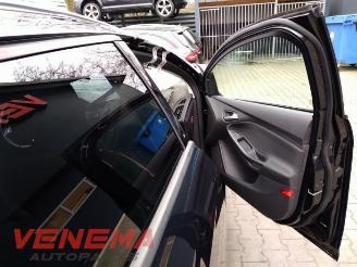 Ford Focus Focus 3 Wagon, Combi, 2010 / 2020 1.0 Ti-VCT EcoBoost 12V 125 picture 12
