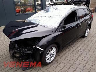 Coche siniestrado Ford Focus Focus 3 Wagon, Combi, 2010 / 2020 1.0 Ti-VCT EcoBoost 12V 125 2016