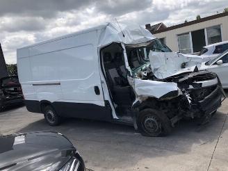 Autoverwertung Iveco Daily 3000CC - 132KW - DIESEL - EURO6B 2016/12