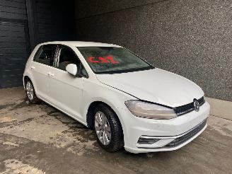 Sloopauto Volkswagen Golf Golf VII (AUA) Hatchback 2012 / 2019 1.0 TSI 12V Hatchback  Benzine 999cc 81kW (110pk) FWD 2017/7