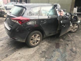 Toyota Auris Auris (E18), Hatchback 5-drs, 2012 / 2019 1.8 16V Hybrid picture 3