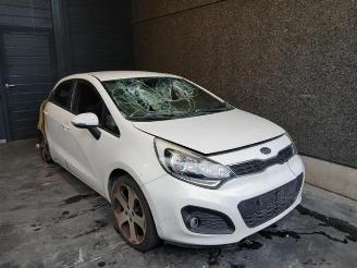Vrakbiler auto Kia Rio Rio III (UB), Hatchback, 2011 / 2017 1.4 CVVT 16V 2011/10