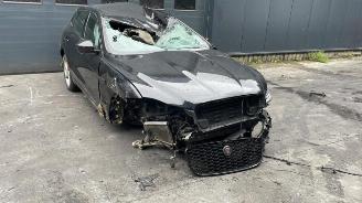 Salvage car Jaguar F-Pace F-Pace, SUV, 2015 / 2025 2.0 P400e 16V AWD 2022/11