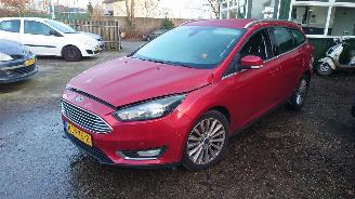 disassembly passenger cars Ford Focus 3 2015 1.0 Ecoboost M1DD Rood Red Candy onderdelen 2015/11