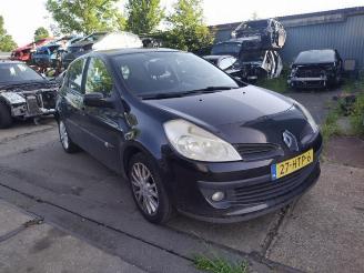 Renault Clio Clio III (BR/CR), Hatchback, 2005 / 2014 1.2 16V TCe 100 picture 8