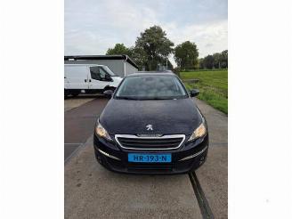 demontáž osobní automobily Peugeot 308 308 SW (L4/L9/LC/LJ/LR), Combi 5-drs, 2014 / 2021 1.6 BlueHDi 120 2015/12