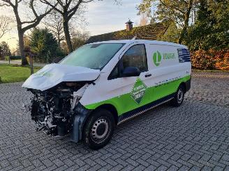 uszkodzony samochody osobowe Mercedes Vito 114 CDI Aut. Navi Clima 2024/5