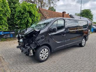 skadebil bedrijf Renault Trafic 2.0 DCI 150 Aut L2 Airco Navi 2024/4