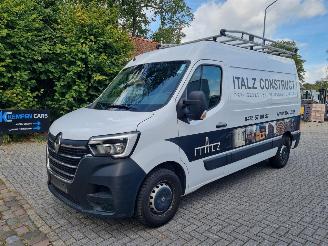 skadebil auto Renault Master 2.3 DCI 135 L2 H2 Airco 2020/11