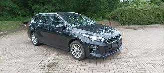 Kia Ceed 1.6 CRDI 136pk Navi Led koplampen Leder Sportstoelen-Memory Climatecontrol Elektrische achterklep Achteruitrijcamera Led-Achterlichten CruiseControl 4xStoelverwarming Lichtautomaat 2018/9