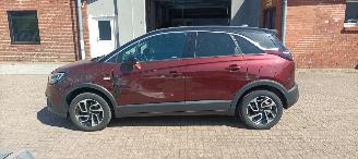 Opel Crossland 1.2 turbo 110pk Automaat Innovation Navigatie Led-Koplampen Led-Achterlichten Stoelverwarming stuurwiel met verwarming Voorruit met verwarming Privacy glas Climatecontrol Dimmende binnenspiegel Parkeersensoren voor en achter Trekhaak 16-inch velgen Mistla 2018/4