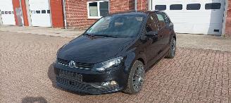 Unfallwagen Volkswagen Polo Bj:03-2016 1.4 TDI DPF Euro6 Bluemotion Climatecontrol Stoelverwarming leren stuurwiel mistlampen Elektrische ramen Elektrische-spiegels met verwarming Centrale vergrendeling met afstandsbediening Start-Stop systeem regensensor front Radar 2016/3