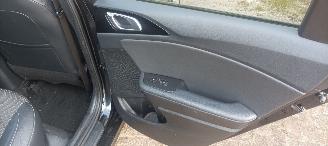 Kia Ceed Bj:09-2018 1.6-Diesel 136pk Full-Led koplampen Navi Leder Memory Sportstoelen Blindspot Drivelane JBL sound 4xStoelverwarming elektrische achterklep Automatische inparkeren keyless Entry Blindspot picture 23