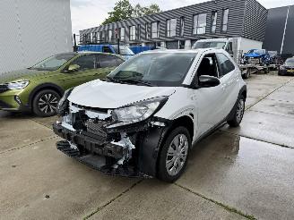 Unfallwagen Toyota Aygo X -1.0 VVT-iMT Play -CAMERA-NAVI 2025/12