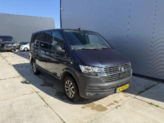 Voiture accidenté Volkswagen Transporter KOMBI 2.0TDI DSG7 150PK 7-PERSOONS 2021/9