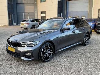 krockskadad bil auto BMW 3-serie 330e Edrive Edition M-Pakket NAP Nederlandse Auto! Pano 2020/1