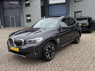 Voiture accidenté BMW iX3 80 KWh Executive Pano 2021/9