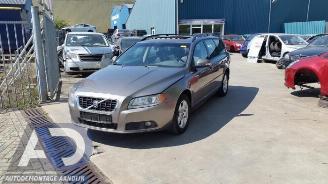 demontáž osobní automobily Volvo V-70 V70 (BW), Combi, 2007 / 2016 2.4 D5 20V 2009