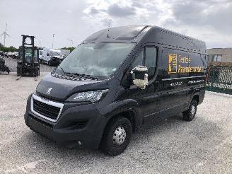 Peugeot Boxer 2.2 HDI picture 2