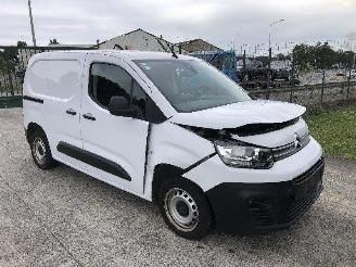 uszkodzony samochody osobowe Citroën Berlingo 1.5 HDI 2023/5