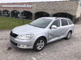 uszkodzony samochody osobowe Skoda Octavia BREAK 1.2 TSI 2012/8