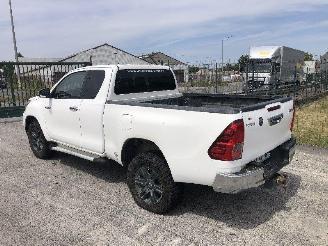 Toyota Hilux 2.4 D4D picture 3