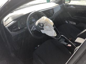 Volkswagen Polo 1.0 picture 8