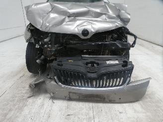 Skoda Rapid AMBITION picture 4