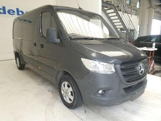 Mercedes Sprinter 2.2D 215 CDI picture 10