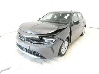 Opel Astra 1.2 EDITION picture 3