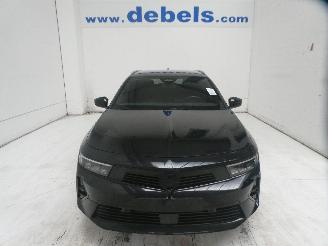 damaged passenger cars Opel Astra 1.5D  GS LINE 2023/9