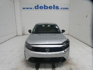 damaged passenger cars Opel Corsa  2024/9