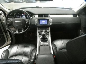 Land Rover Range Rover Evoque 2.0D picture 17