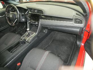 Honda Civic SR picture 13