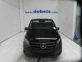 krockskadad bil auto Mercedes Vito 114 CDI 2025/5
