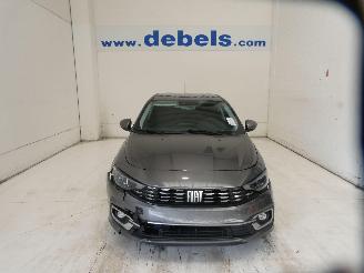 damaged passenger cars Fiat Tipo  2021/8
