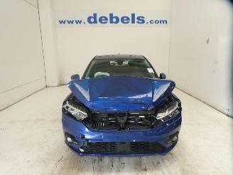 Damaged car Dacia Sandero COMFORT 2021/3