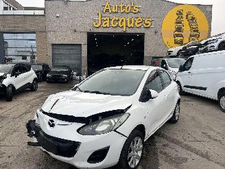 Salvage car Mazda 2 1.4 B 2013/9
