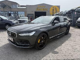 Damaged car Volvo V-90 T8 INSCRIPTION HYBRI 2018/5