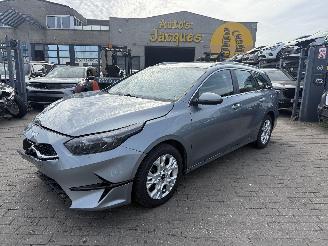 Unfallwagen Kia Ceed 1.0I TURBO 2022/8
