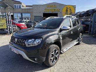 Vaurioauto  passenger cars Dacia Duster 1.0 TCE COMFORT 2020/3