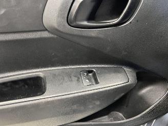 Hyundai I-10  picture 11