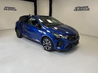 Unfallwagen Renault Clio TECHNO 2025/8