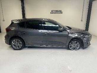 Coche accidentado Ford Focus ST-LINE 2023/2