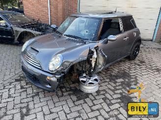 Sloopauto Mini Cooper R53 1.6 2006/10