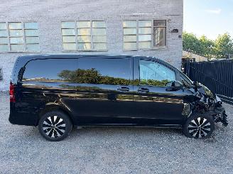 krockskadad bil bedrijf Mercedes Vito 116 CDI LANG 2020/11
