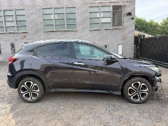 Damaged car Honda Hr-v EXECUTIVE 2016/8