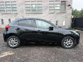 krockskadad bil auto Mazda 2 1.5 D 2018/1