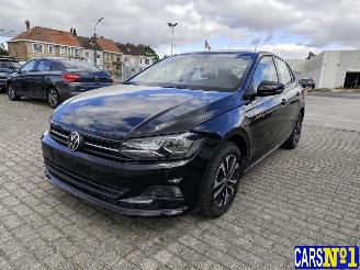 damaged passenger cars Volkswagen Polo  2021/12