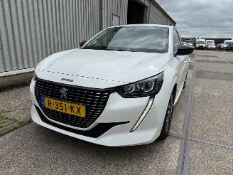 škoda osobní automobily Peugeot 208 1.2 PureTech Allure 2022/9